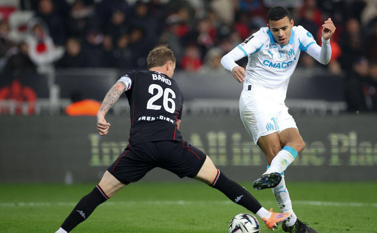 德甲卡位战深度解析:勒沃库森重回巅峰,多特蒙德状态为何持续下滑?