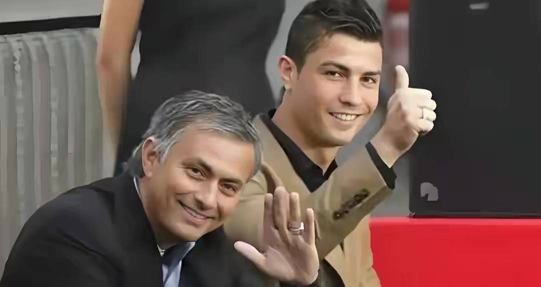 3亿转会暗流!穆帅或驾临利物浦?红魔旧帅掀红军风暴悬念